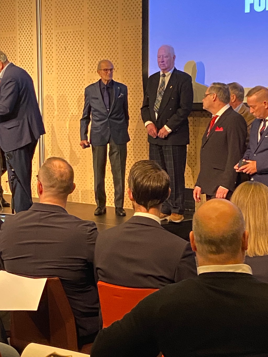 Tre gamla kämpar från Vittinge IK belönade av Svenska Fotbollsförbundet