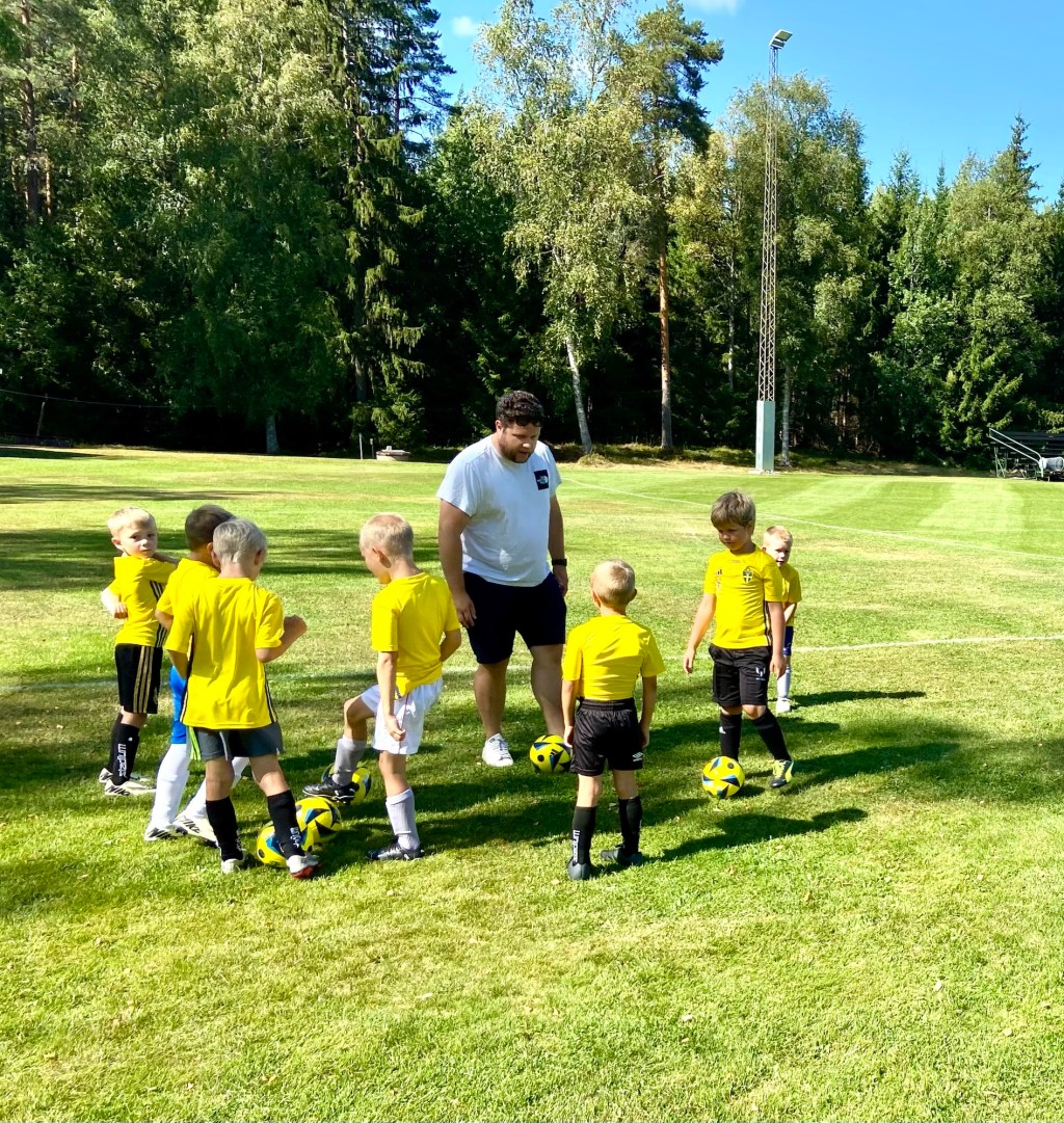 Fotbollsskolan är i full&nbsp;gång!