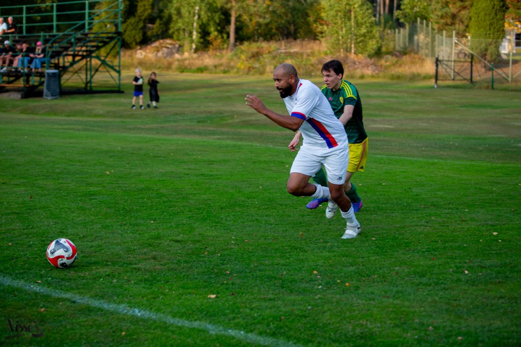 Förlust för JV FF trots många&nbsp;målchanser